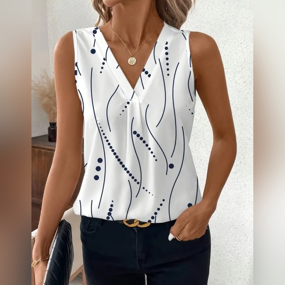 NEW Chic White and Black Patterned Sleeveless Top Blouse Women's XXL